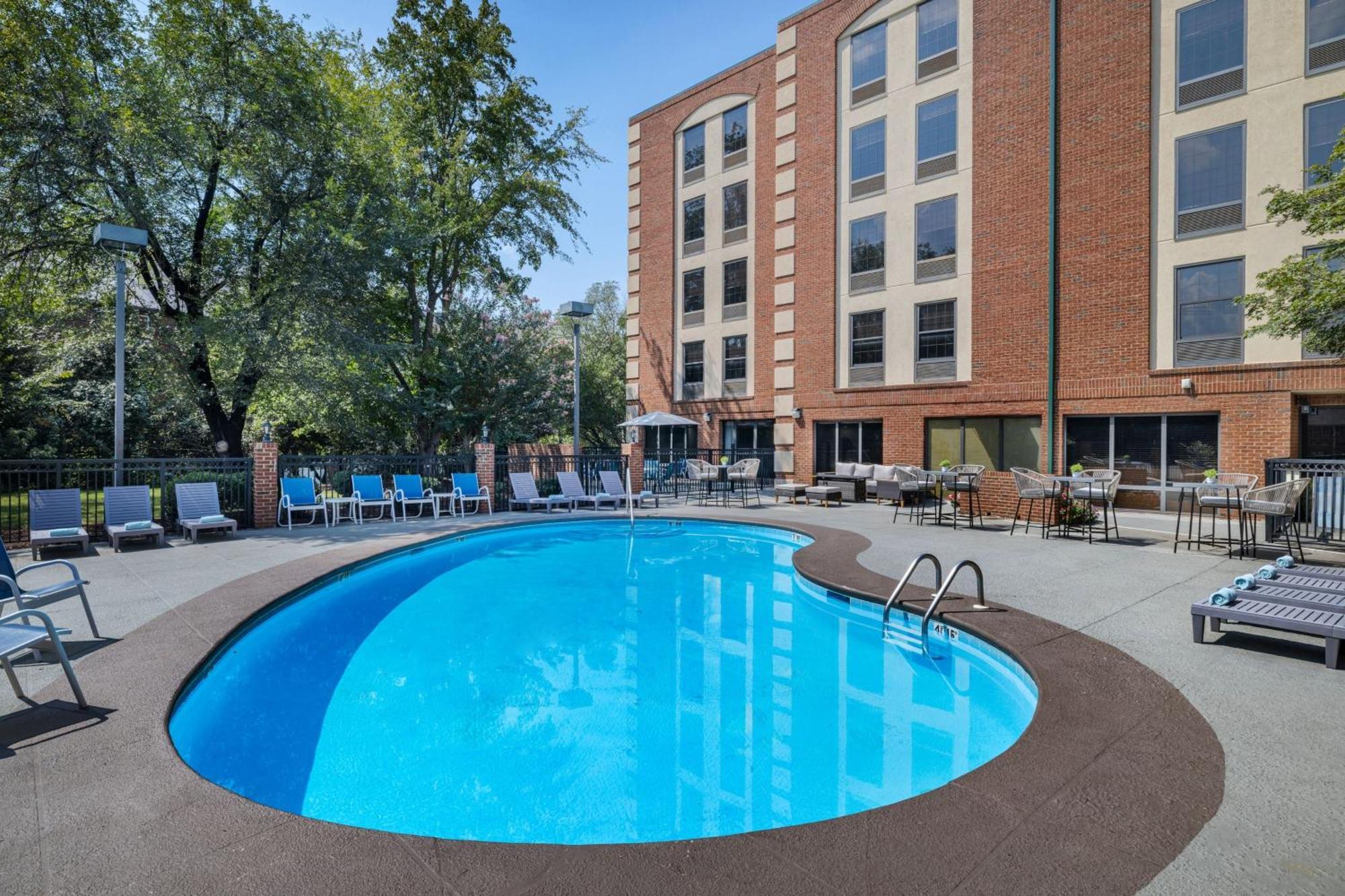 Four Points By Sheraton Greensboro Airport Εξωτερικό φωτογραφία