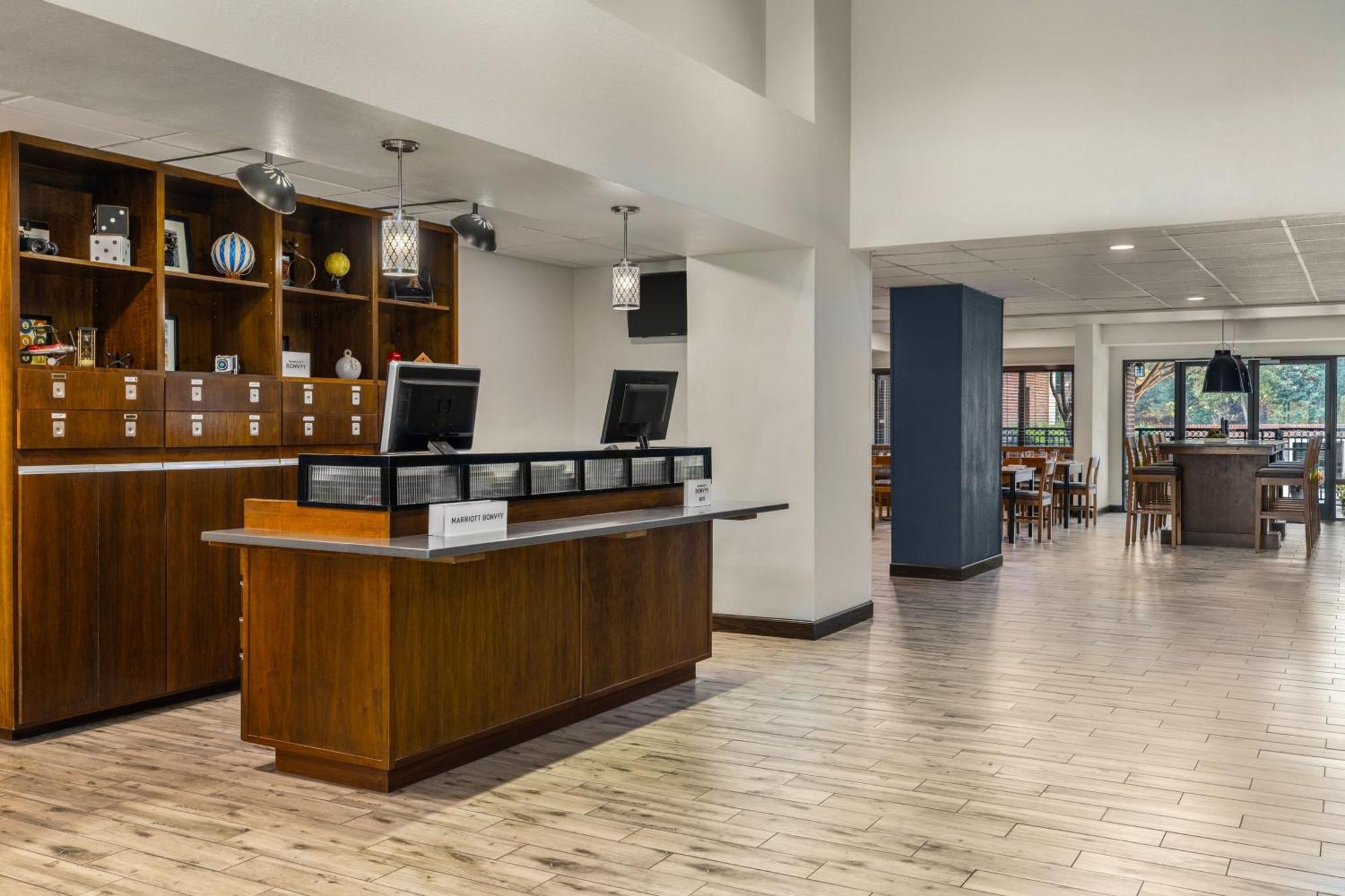 Four Points By Sheraton Greensboro Airport Εξωτερικό φωτογραφία