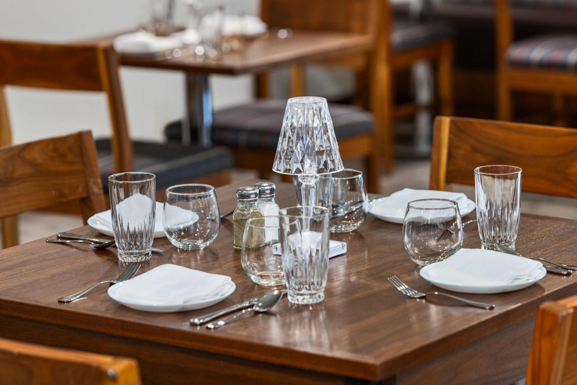 Four Points By Sheraton Greensboro Airport Εξωτερικό φωτογραφία