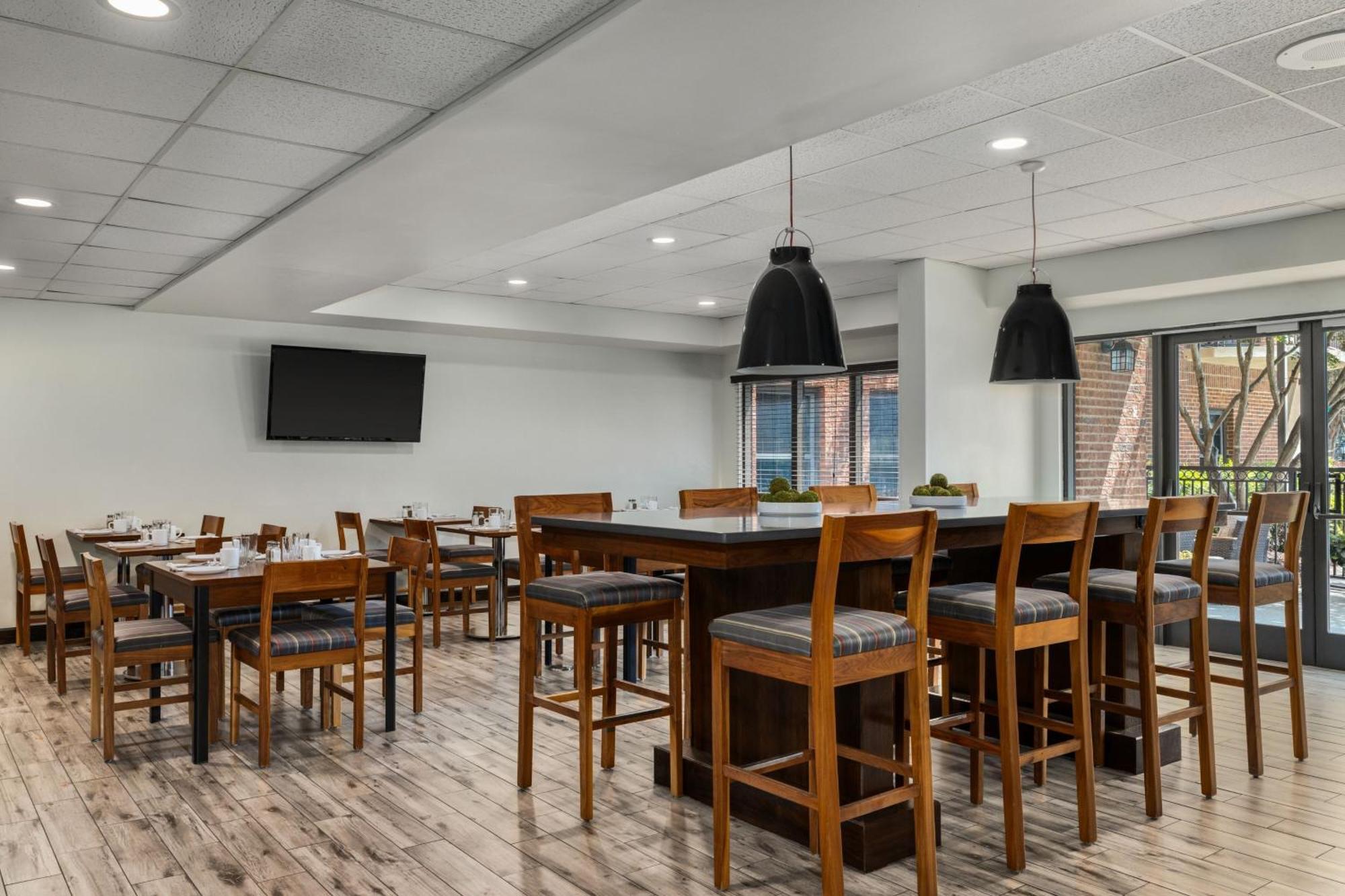 Four Points By Sheraton Greensboro Airport Εξωτερικό φωτογραφία