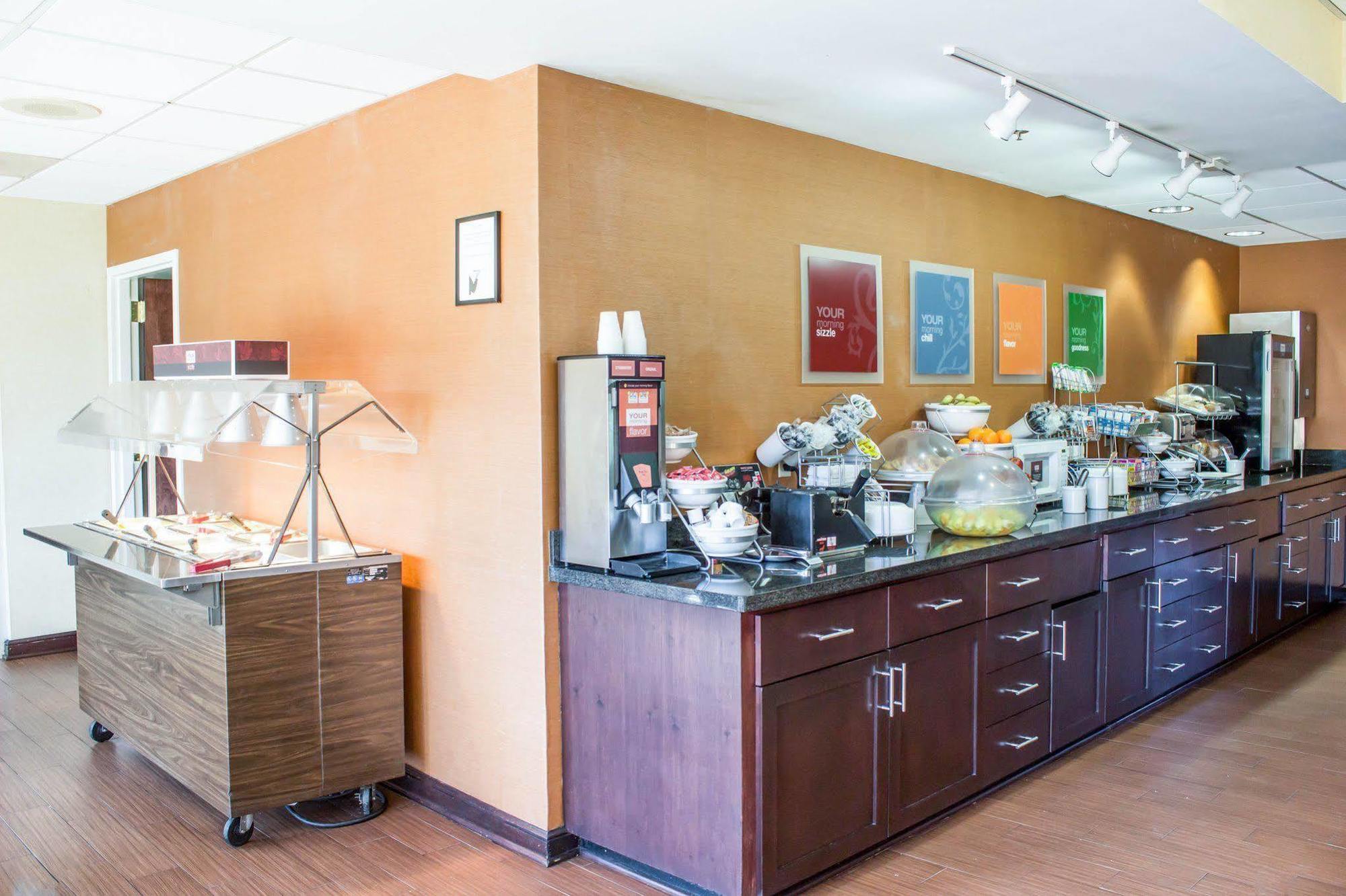 Four Points By Sheraton Greensboro Airport Εξωτερικό φωτογραφία
